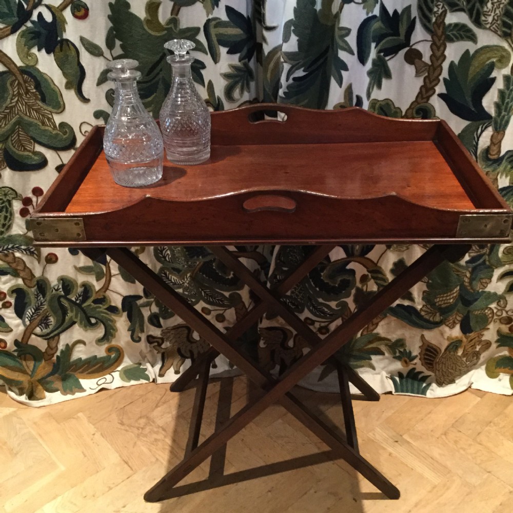 Butler’s tray on stand