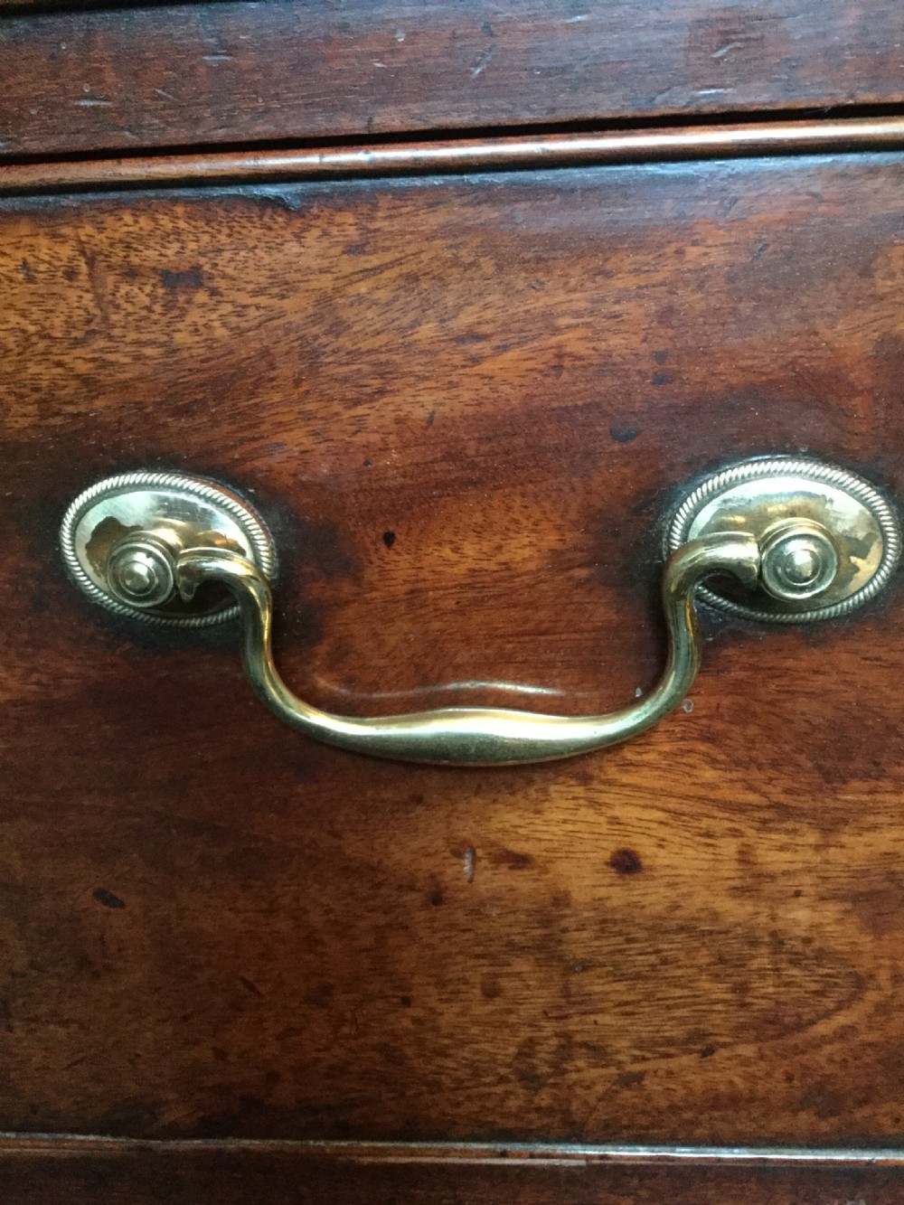 Mahogany chest of drawers View VI