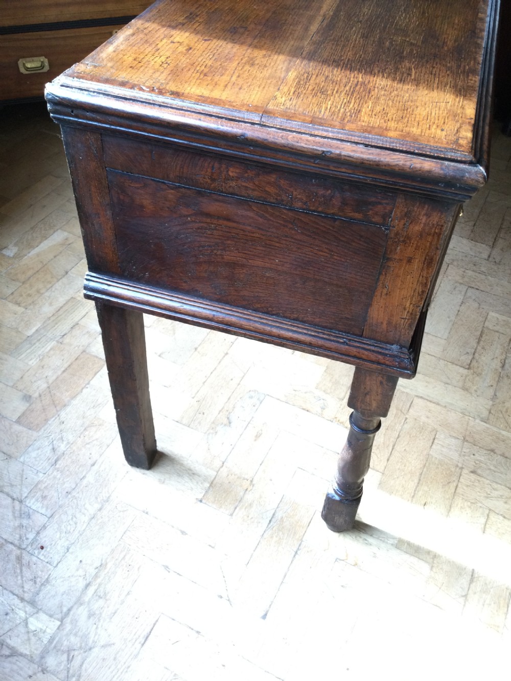 Oak dresser base View V