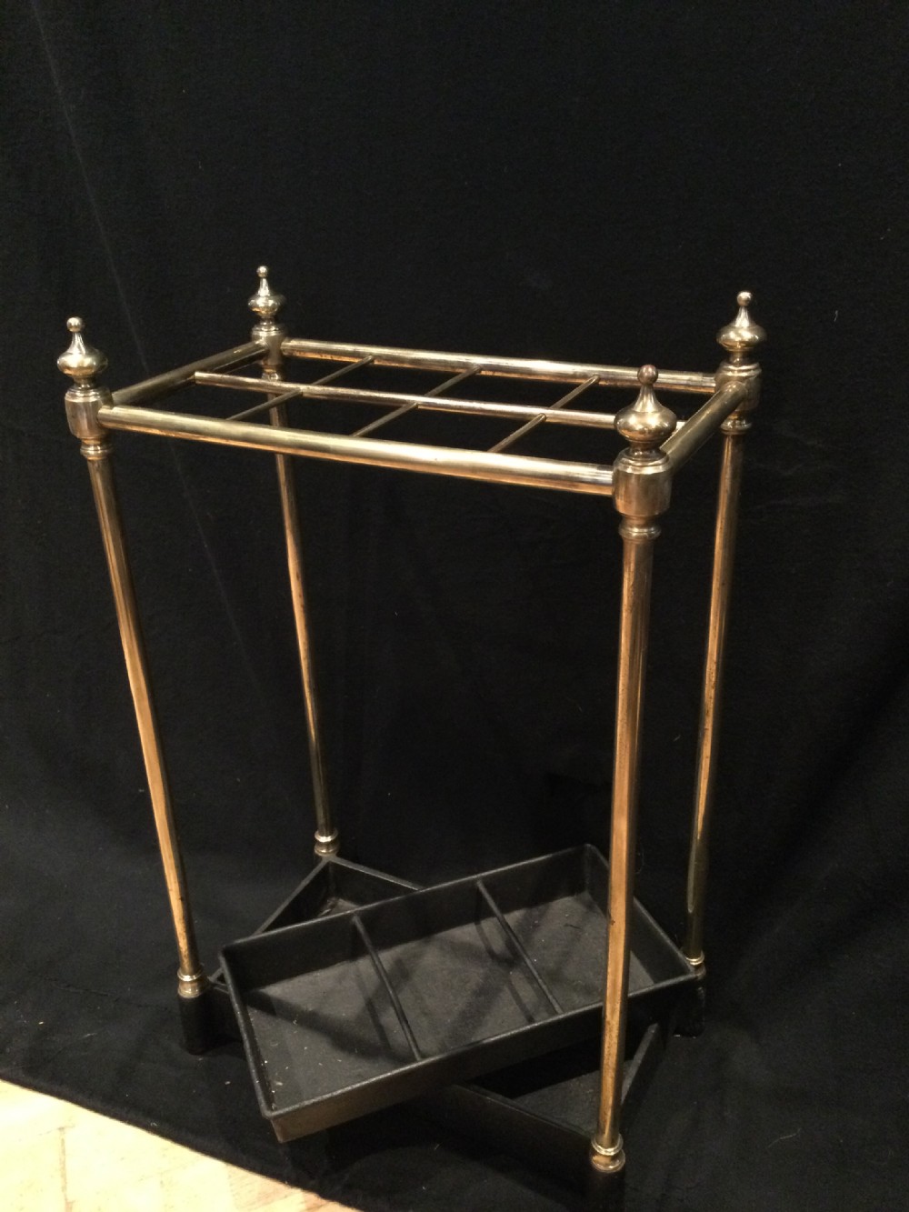 Stick stand View II