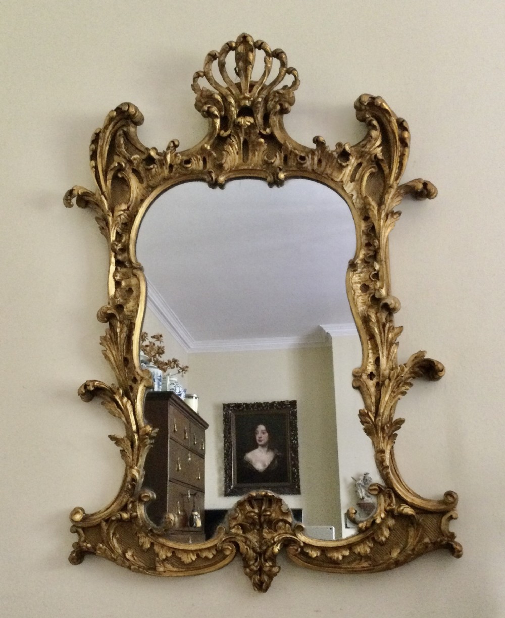 Wall mirror
