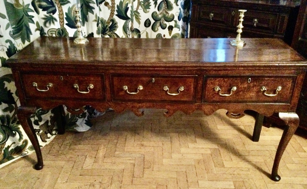 Oak dresser base View V