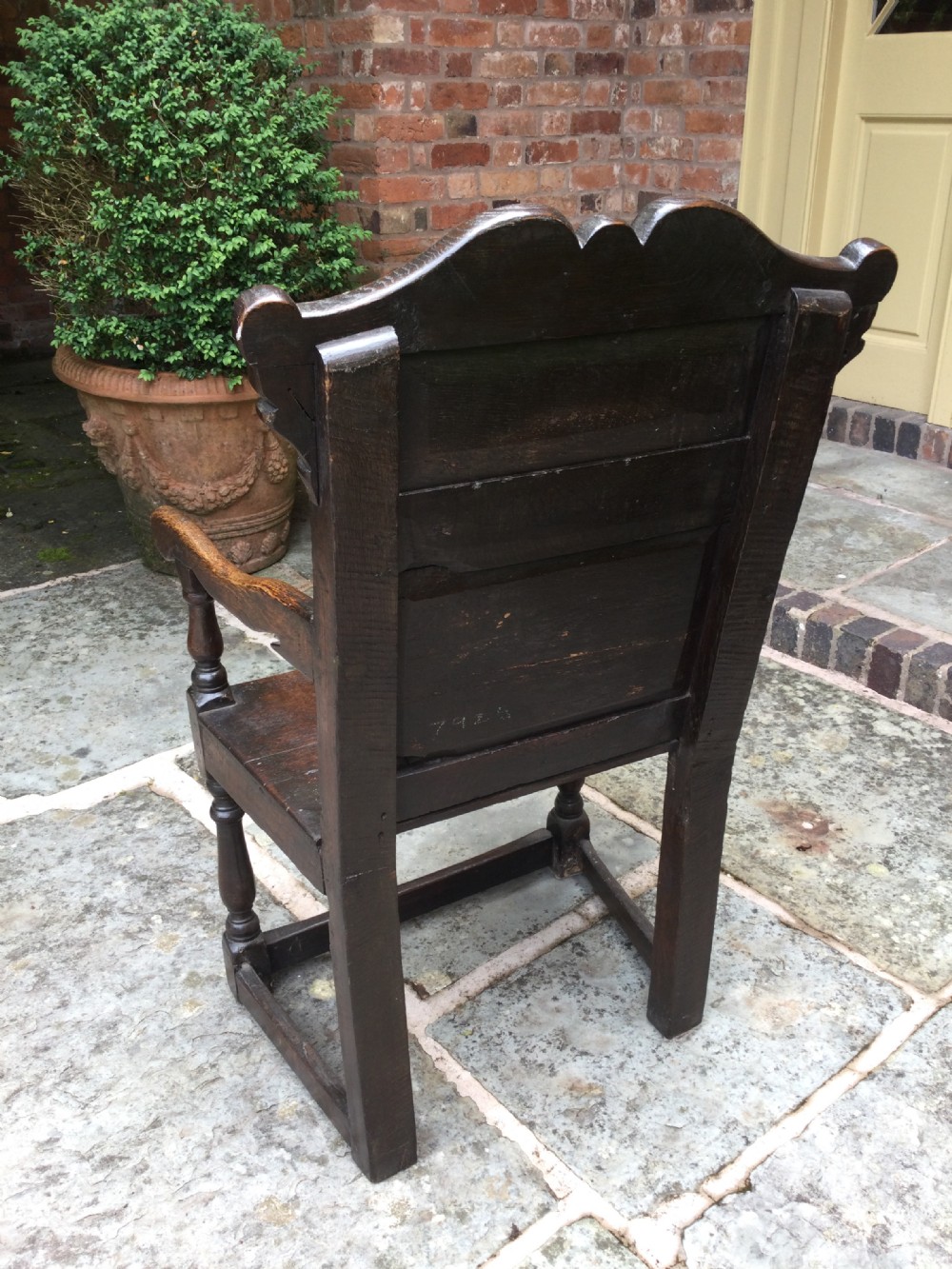 17th century oak wainscot chair View VI