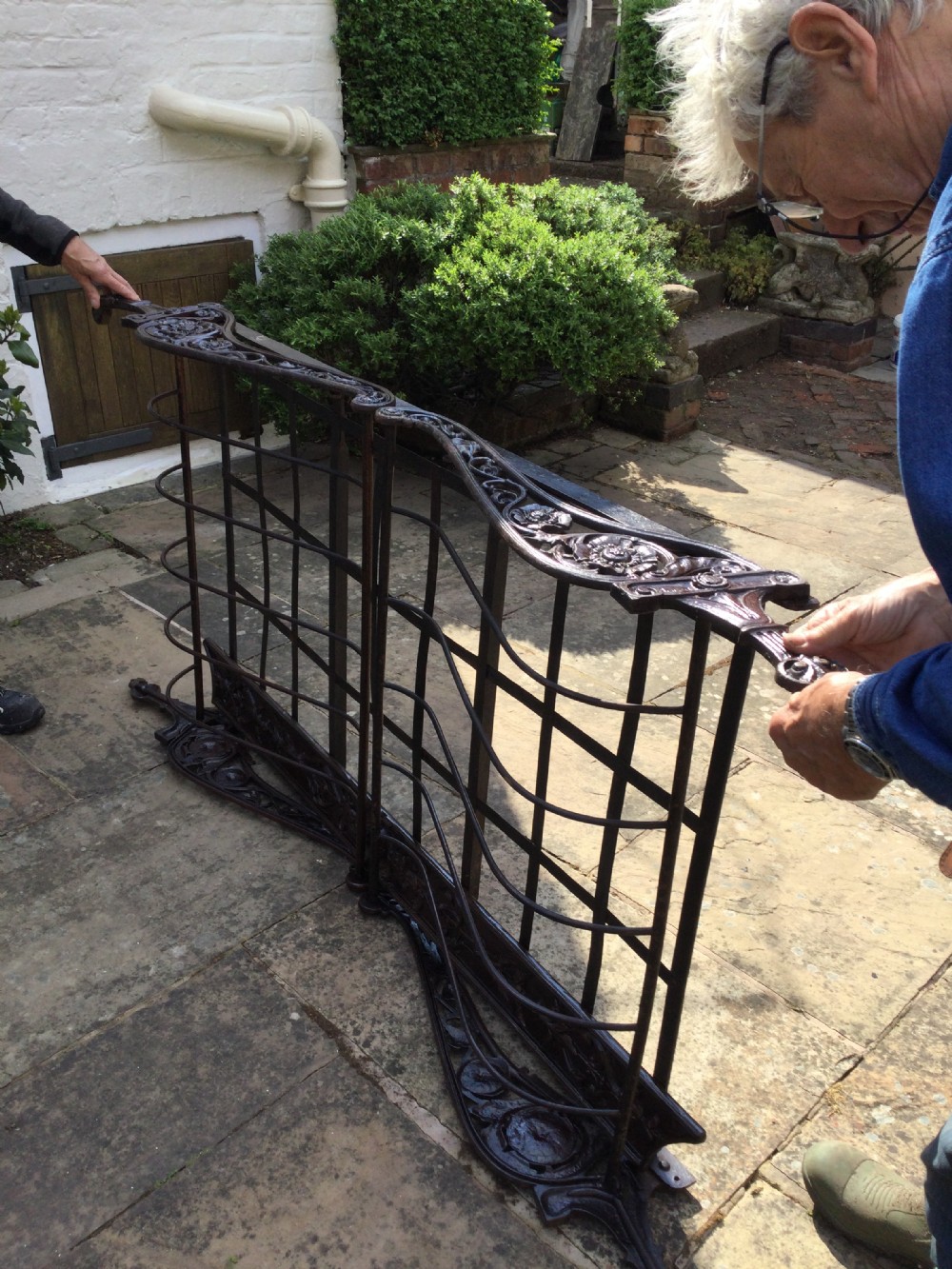 Cast iron French daybed View XV