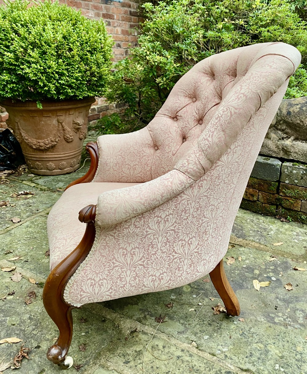 Button back upholstered chair View III