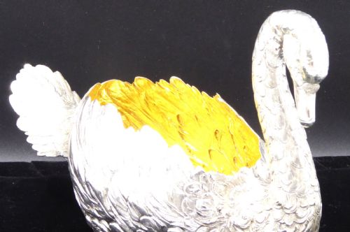LARGE STUNNING SILVER SWAN CENTER PIECE - ADDITIONAL PHOTO 6