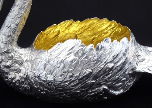 LARGE STUNNING SILVER SWAN CENTER PIECE - ADDITIONAL PHOTO 9