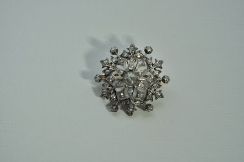VICTORIAN STARBURST DIAMOND BROOCH - ADDITIONAL PHOTO 1