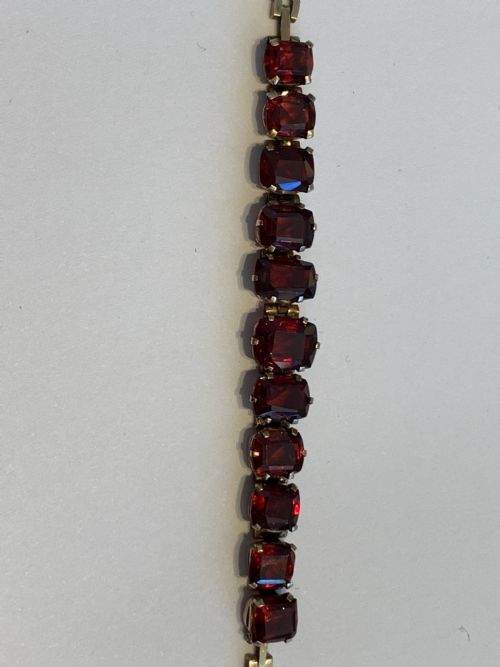 EDWARDIAN 9CT GOLD GARNET BRACELET - ADDITIONAL PHOTO 1