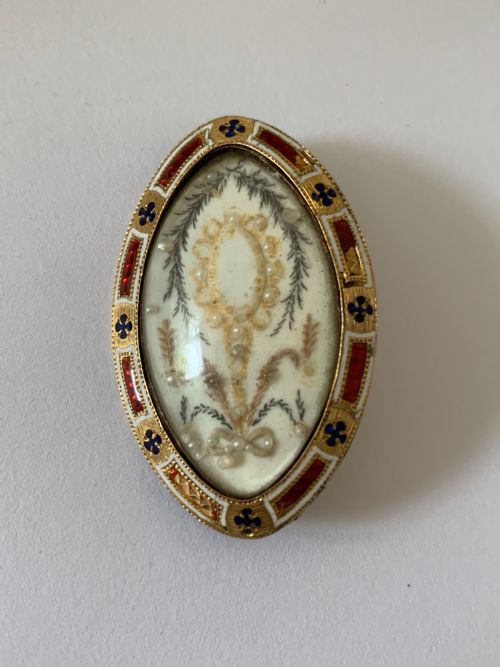 a georgian hairwork mourning brooch - CATEGORY: ANTIQUE JEWELLERY - DATED GEORGIAN