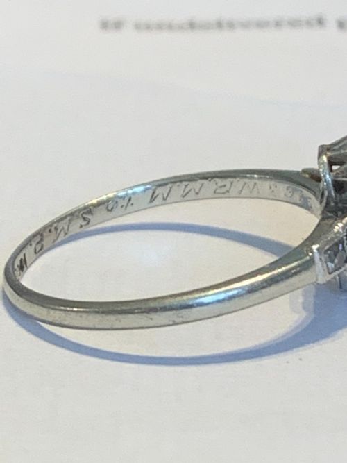 DIAMOND AND SAPPHIRE ART DECO RING - ADDITIONAL PHOTO 3