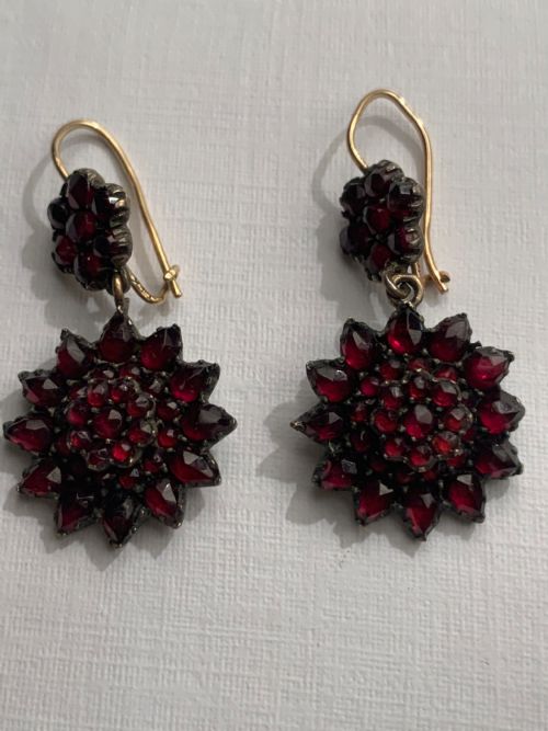BOHEMIAN GARNET ROSE CUT ANTIQUE EARRINGS - ADDITIONAL PHOTO 1