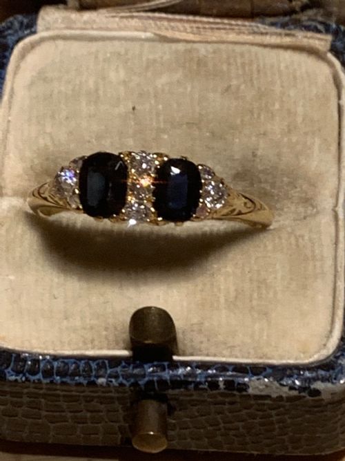 antique sapphire and diamond 18ct gold ring - CATEGORY: ANTIQUE JEWELLERY - DATED EDWARDIAN