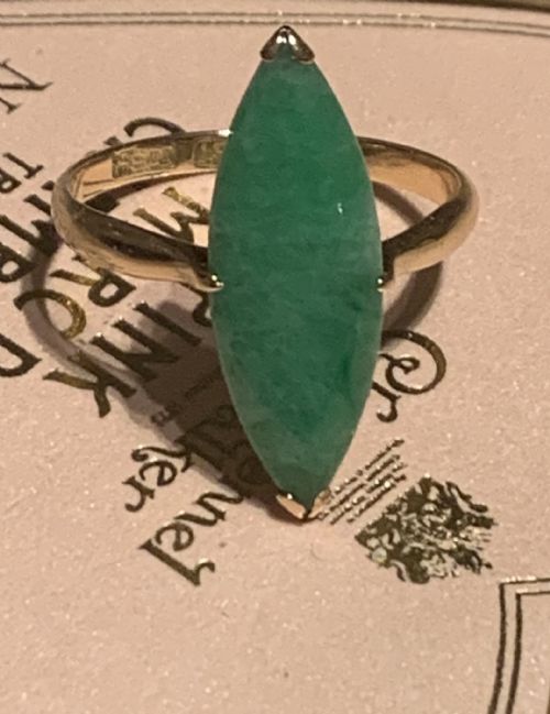 jadeite marquise shaped 1930s 18ct gold ring - CATEGORY: ANTIQUE JEWELLERY - DATED 1930