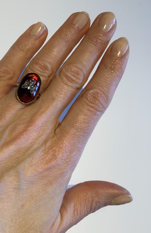 VICTORIAN GARNET CABOCHON ANTIQUE FLY RING - ADDITIONAL PHOTO 3