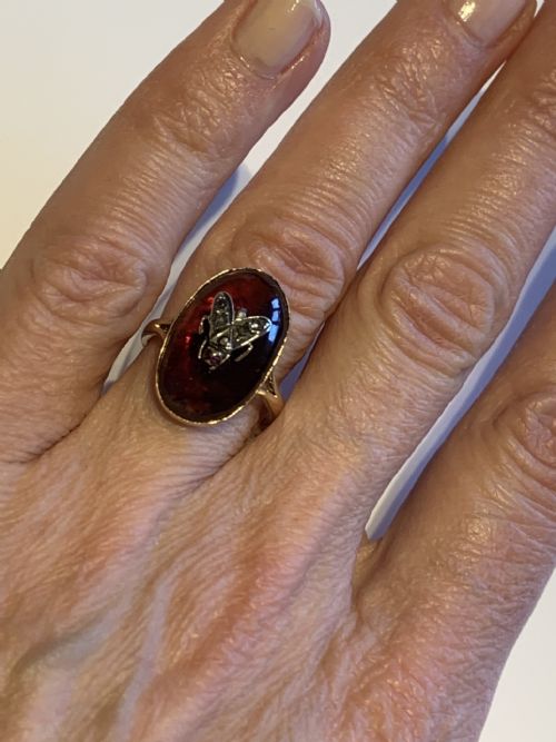 VICTORIAN GARNET CABOCHON ANTIQUE FLY RING - ADDITIONAL PHOTO 4