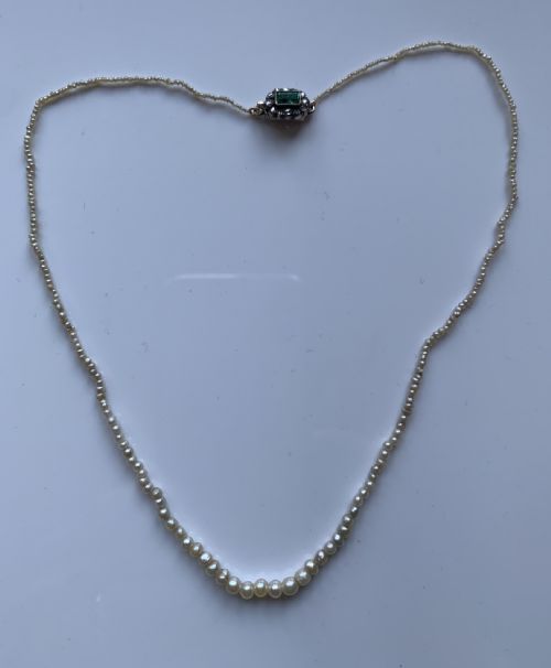 NATURAL PEARL GEORGIAN EMERALD AND DIAMOND CLASPED NECKLACE - ADDITIONAL PHOTO 3