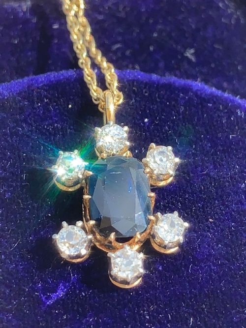 A NATURAL UNHEATED SAPPHIRE AND OLD CUT 06CT DIAMOND PENDANT - ADDITIONAL PHOTO 6