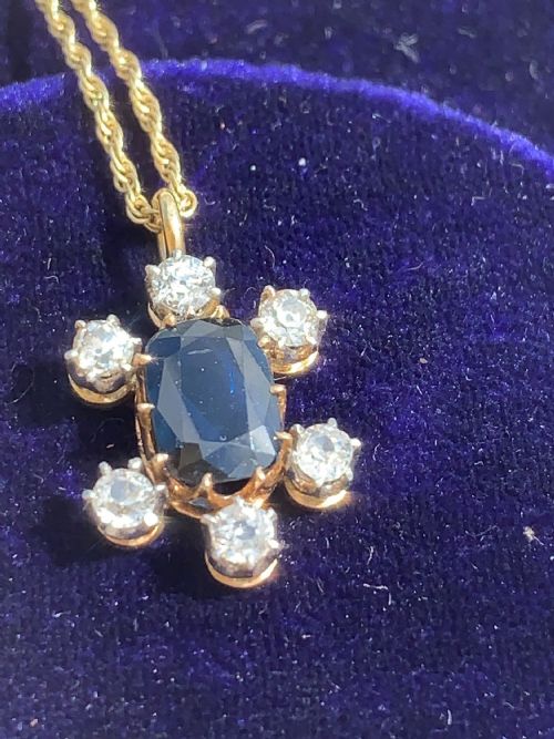 A NATURAL UNHEATED SAPPHIRE AND OLD CUT 06CT DIAMOND PENDANT - ADDITIONAL PHOTO 4