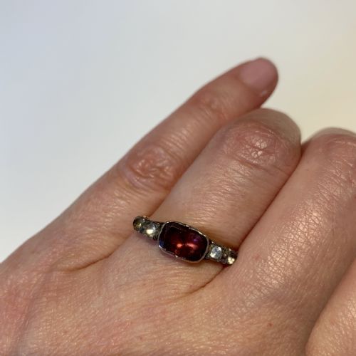 GEORGIAN GARNET AND DIAMOND RING - ADDITIONAL PHOTO 1