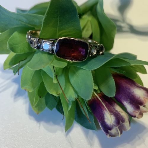GEORGIAN GARNET AND DIAMOND RING - ADDITIONAL PHOTO 2