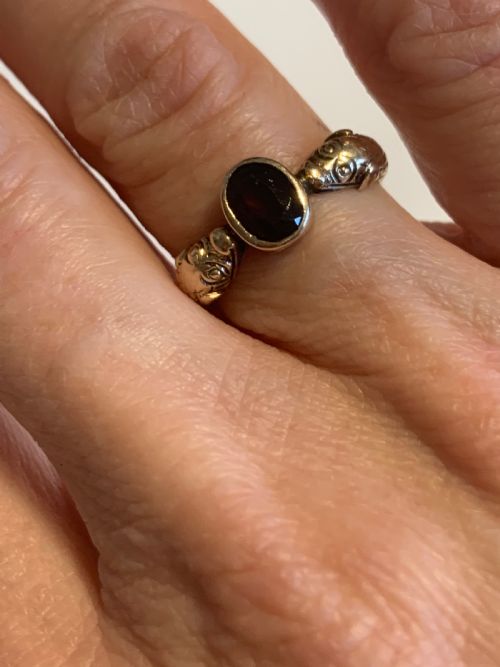 ANTIQUE VICTORIAN GARNET DOGSNAKE 15CT GOLD RING - ADDITIONAL PHOTO 3