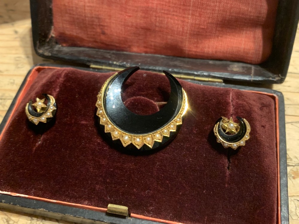 Victorian Crescent Moon and Star Jet Earring and Brooch Set View III