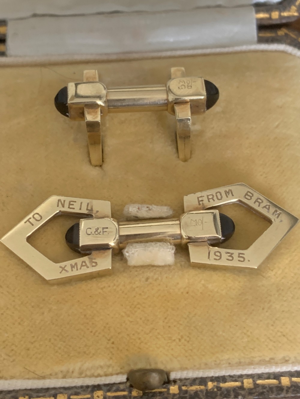 Art Deco 9ct Gold Onyx Cufflinks View X