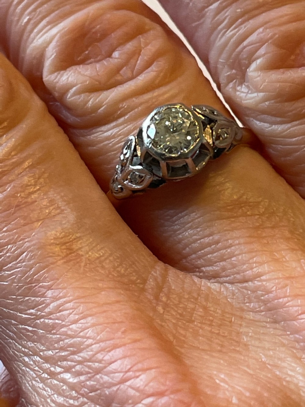 Art Deco 0.8ct Diamond Ring View III