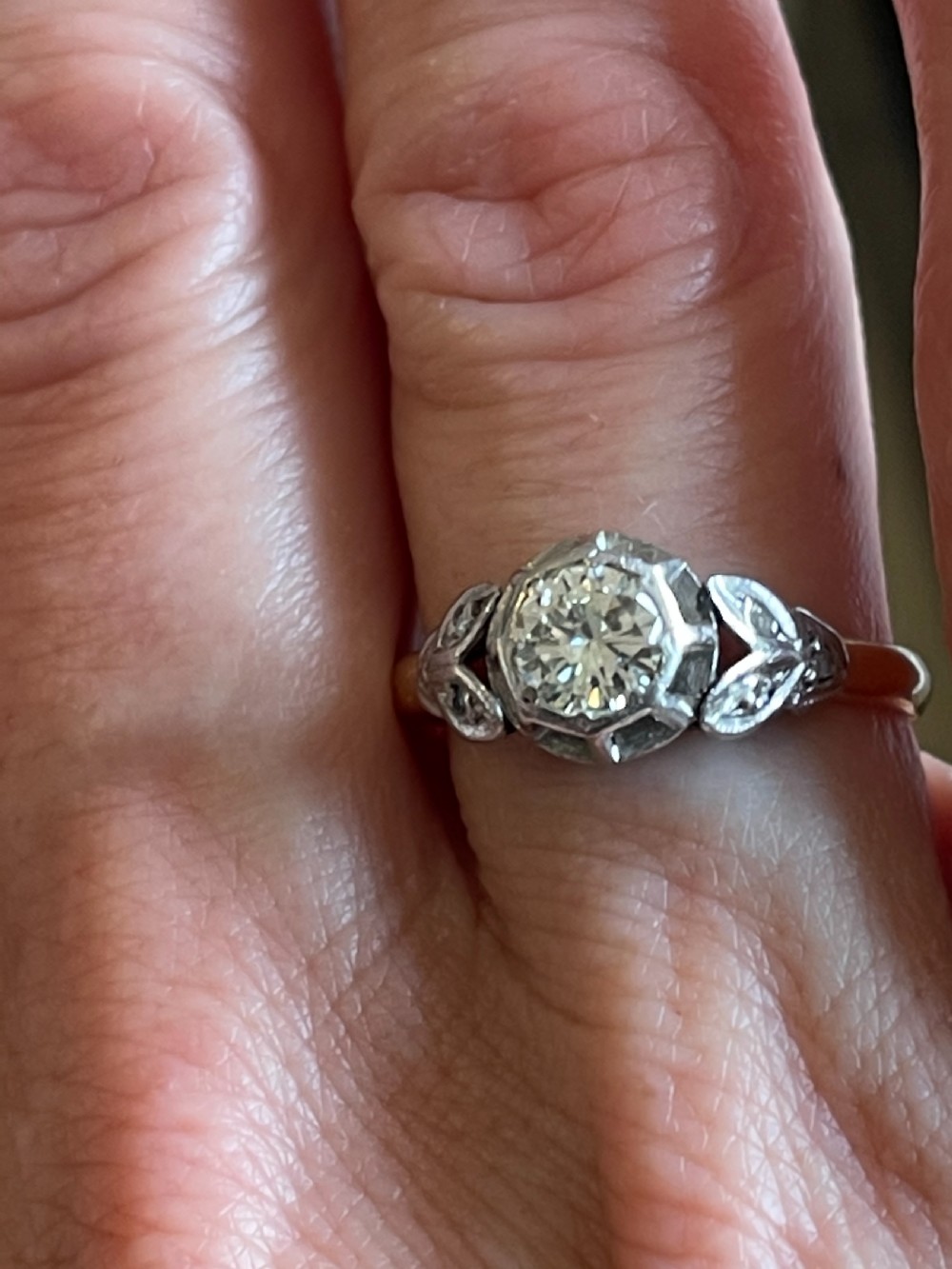 Art Deco 0.8ct Diamond Ring View V