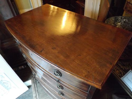 fig 1. Early C19th George III period bow-front 'batchelors'-type chest of drawers.