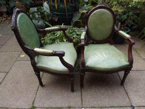 LATE C19TH MATCHED PAIR OF GEORGE III STYLE MAHOGANY LIBRARY ARMCHAIRS - ADDITIONAL PHOTO 5