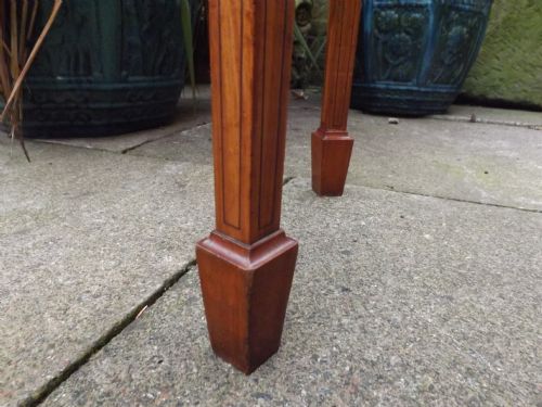 LATE C19TH EDWARDIAN PERIOD SATINWOOD DEMILUNE CONSOLEPIER TABLE - ADDITIONAL PHOTO 4