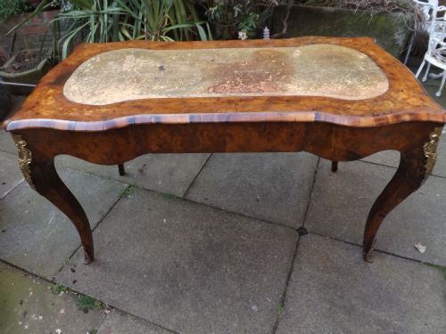 C19TH BURRWALNUT AND FLORAL MARQUETRY INLAID ORMOLUMOUNTED 'BUREAU PLAT' OR WRITING TABLE - ADDITIONAL PHOTO 13