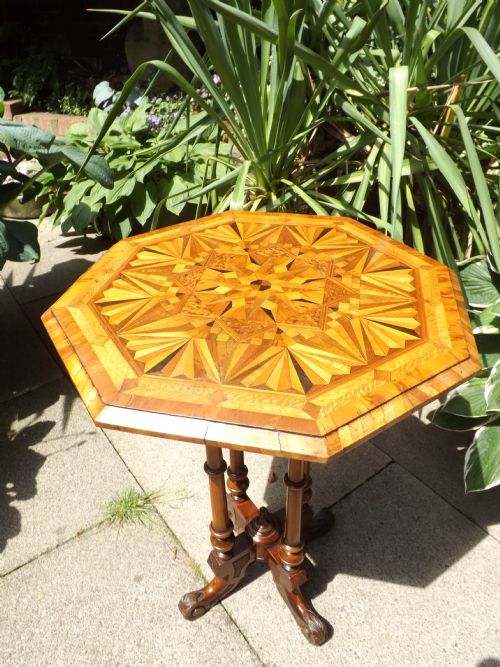 Rare C19th New Zealand Specimen-wood Top Walnut Side or Lamp Table