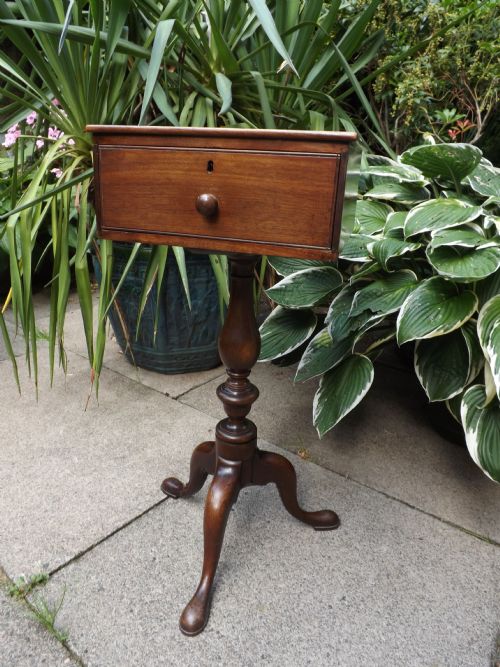 LATE C18TH GEORGE III PERIOD MAHOGANY TRIPODBASE TABLE OF UNUSUAL FORMAT - ADDITIONAL PHOTO 1