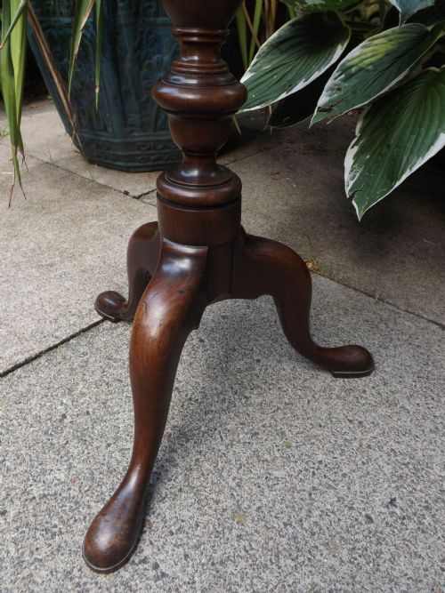 LATE C18TH GEORGE III PERIOD MAHOGANY TRIPODBASE TABLE OF UNUSUAL FORMAT - ADDITIONAL PHOTO 2