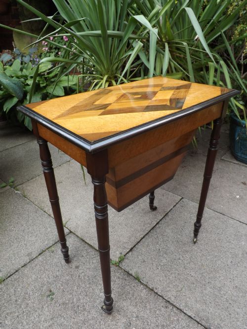 FINE EARLY C19TH REGENCY PERIOD LADIES 'WORKTABLE' INLAID WITH SPECIMEN WOOD VENEERS - ADDITIONAL PHOTO 6