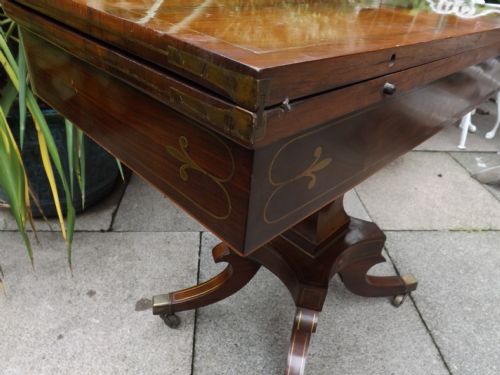 EARLY C19TH REGENCY PERIOD BRASSINLAID ROSEWOOD FOLDOVER 'TEA' TABLE - ADDITIONAL PHOTO 10