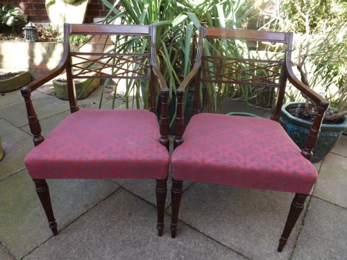 PAIR OF LATE C18TH EARLY C19TH GEORGE III PERIOD MAHOGANY ARMCHAIRS - ADDITIONAL PHOTO 1