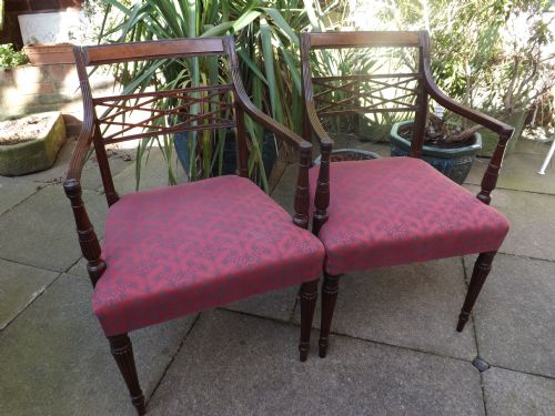 PAIR OF LATE C18TH EARLY C19TH GEORGE III PERIOD MAHOGANY ARMCHAIRS - ADDITIONAL PHOTO 3