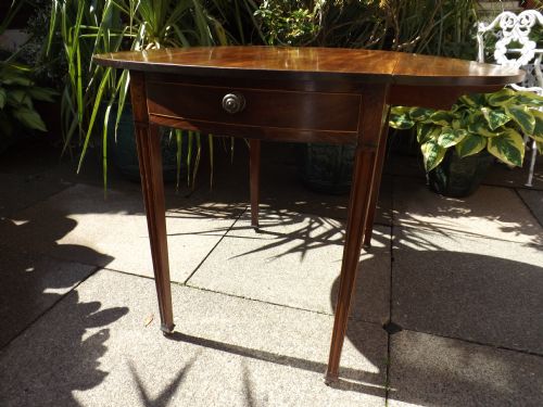 LATE C18TH GEORGE III PERIOD MAHOGANY OVAL PEMBROKE TABLE - ADDITIONAL PHOTO 4