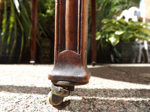 LATE C18TH GEORGE III PERIOD MAHOGANY OVAL PEMBROKE TABLE - ADDITIONAL PHOTO 7