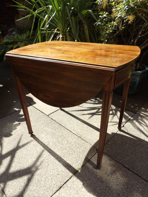 LATE C18TH GEORGE III PERIOD MAHOGANY OVAL PEMBROKE TABLE - ADDITIONAL PHOTO 11