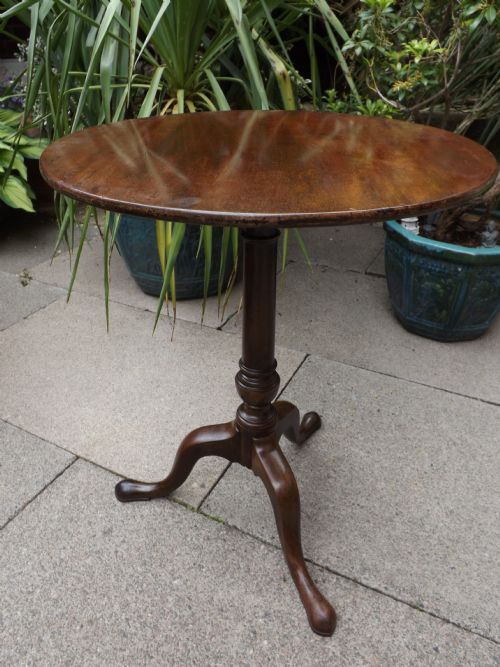 Late C18th George III Period Mahogany Circular Occasional/lamp Tripod Table.