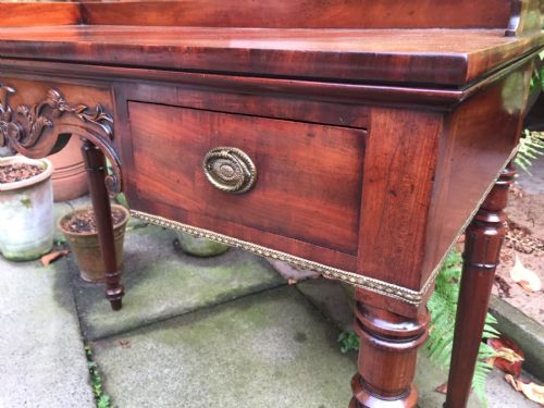 C19TH WILLIAM IV PERIOD MAHOGANY KNEEHOLE DRESSING OR WRITING TABLE - ADDITIONAL PHOTO 5