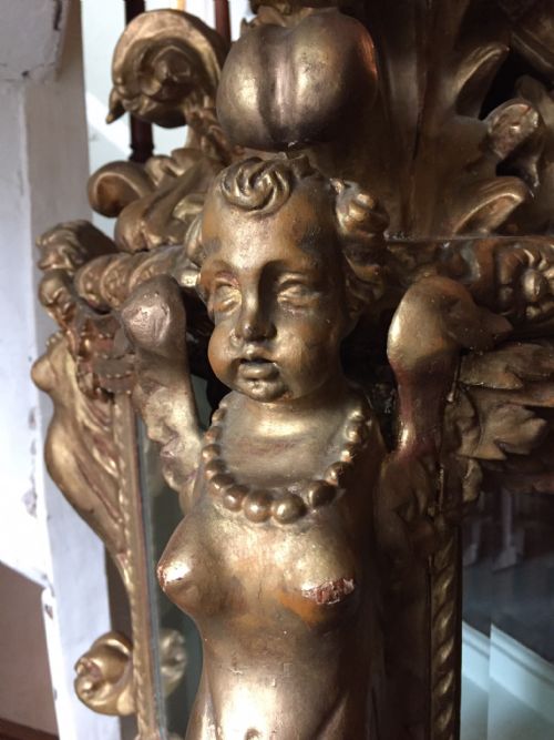 fig 4. Late C19th Italian carved gilt-wood Baroque-style hanging hall lantern.