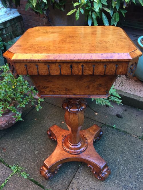 C19th William IV Period Pollard/burr Oak Ladies Sewing or Work-table.