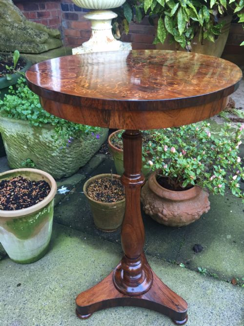Rare C19th George IV Rosewood Lamp-table / Occasional Table with Unusual Marquetry Inlaid Top.