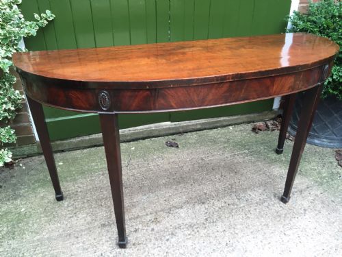 FINE LATE C18TH GEORGE III PERIOD MAHOGANY NEOCLASSICAL DESIGN ELLIPTICAL PIER OR SIDE TABLE IN THE MANNER OF ROBERT ADAM WITH REPUTED IMPORTANT PROVENANCE - ADDITIONAL PHOTO 1